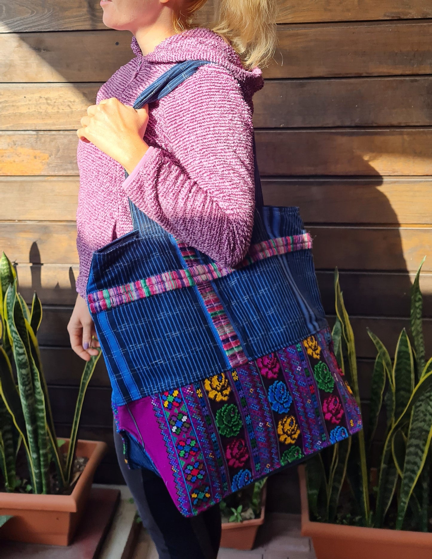 Borsa tote Huipil ecologica riciclata – fatta a mano e sostenibile