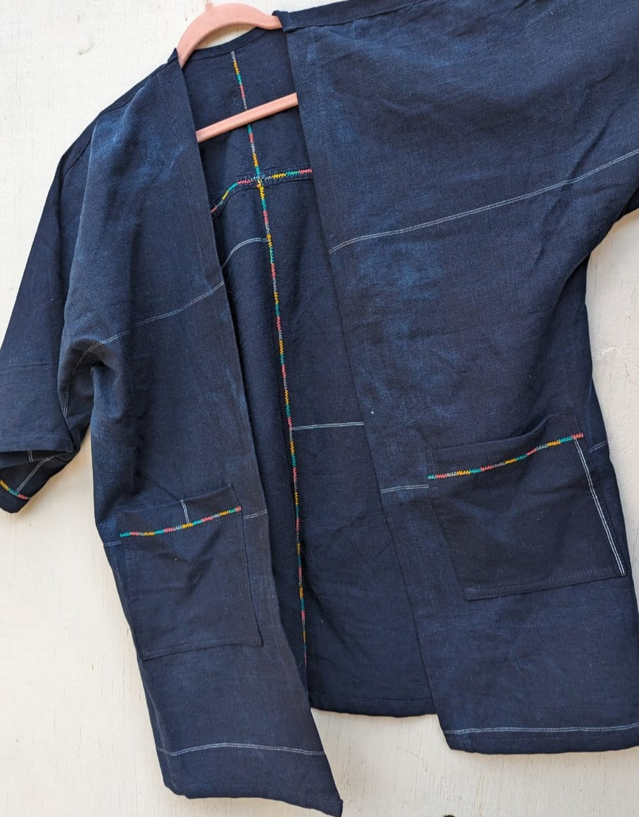 Kimono riciclato tessuto a mano: sostenibile ed elegante