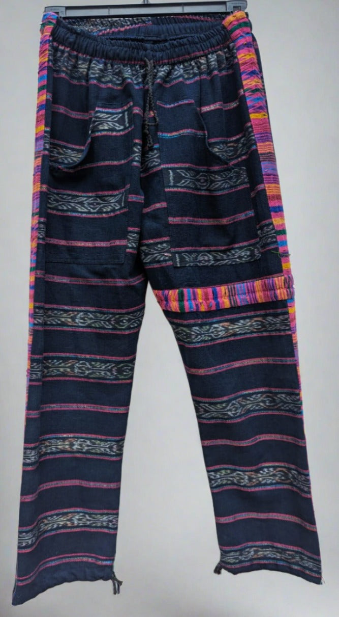Pantaloni Corte guatemaltechi tessuti a mano: moda etica con un tocco vibrante