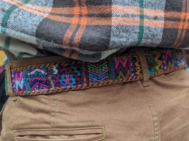 Cinture autentiche fatte a mano | Tessuto guatemalteco e pelle pieno fiore
