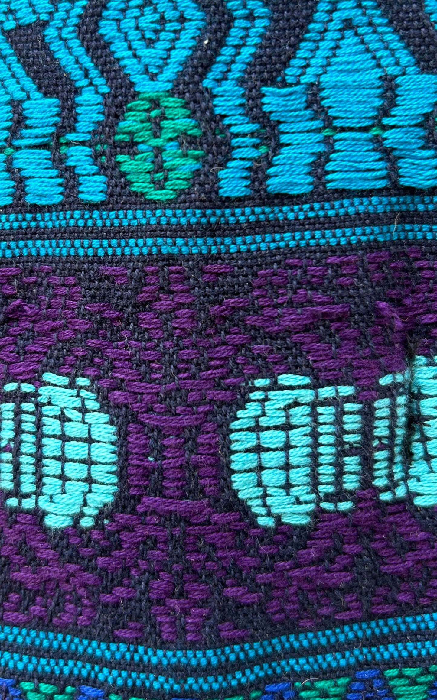 Cravatte guatemalteche tessute a mano: sostenibili ed eleganti
