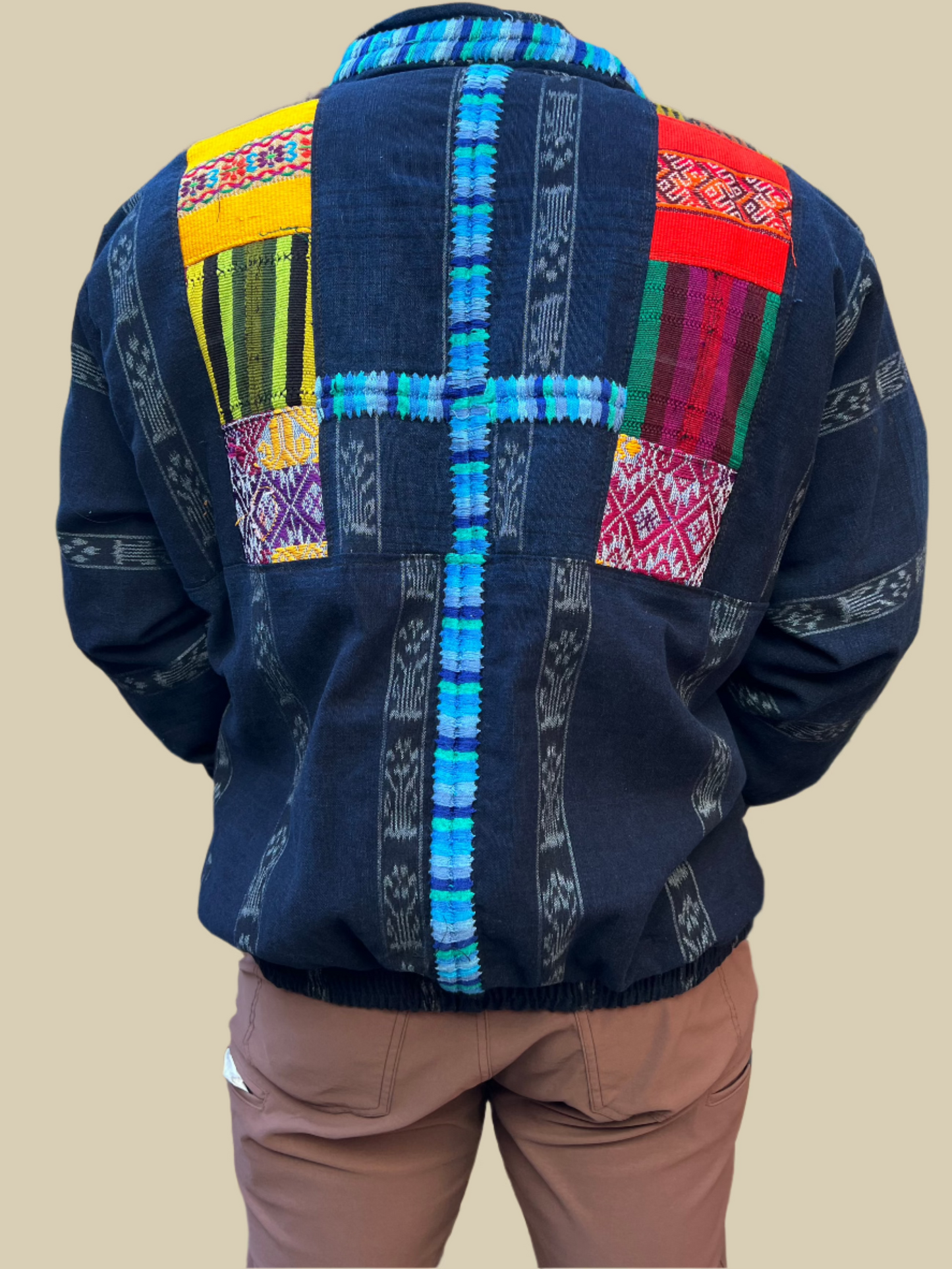 Giacca Corte guatemalteca tessuta a mano – Moda etica e sostenibile