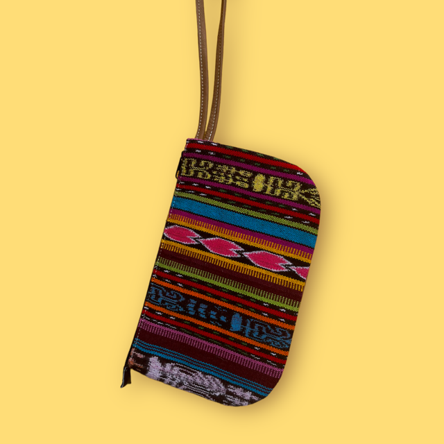Pochette in pelle Jaspe – Etica ed elegante