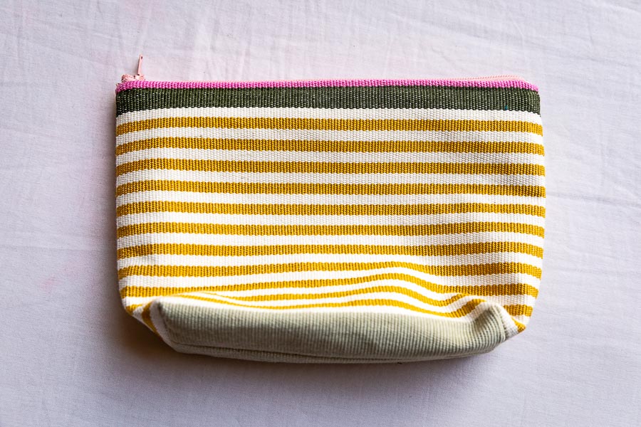 Borsa da viaggio intrecciata a mano (piccola) – Elegante e pratica per ogni viaggio