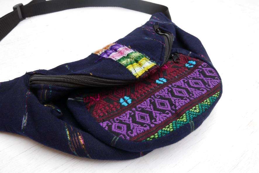 Marsupio Huipil riciclato: sportivo, elegante e sostenibile