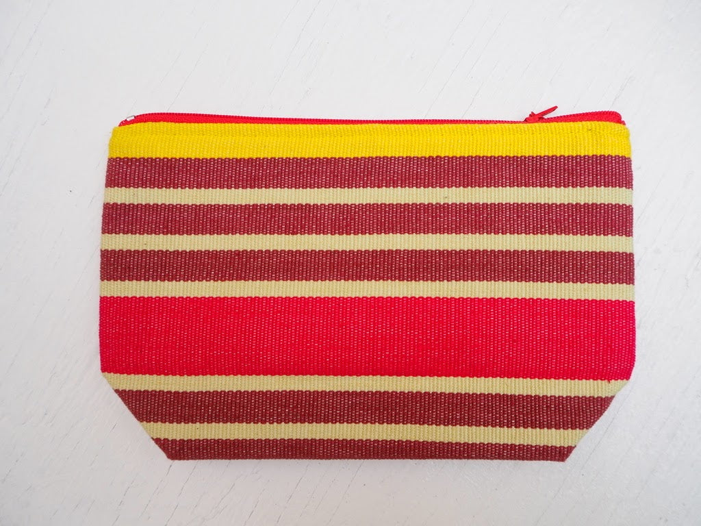 Borsa da viaggio intrecciata a mano (piccola) – Elegante e pratica per ogni viaggio