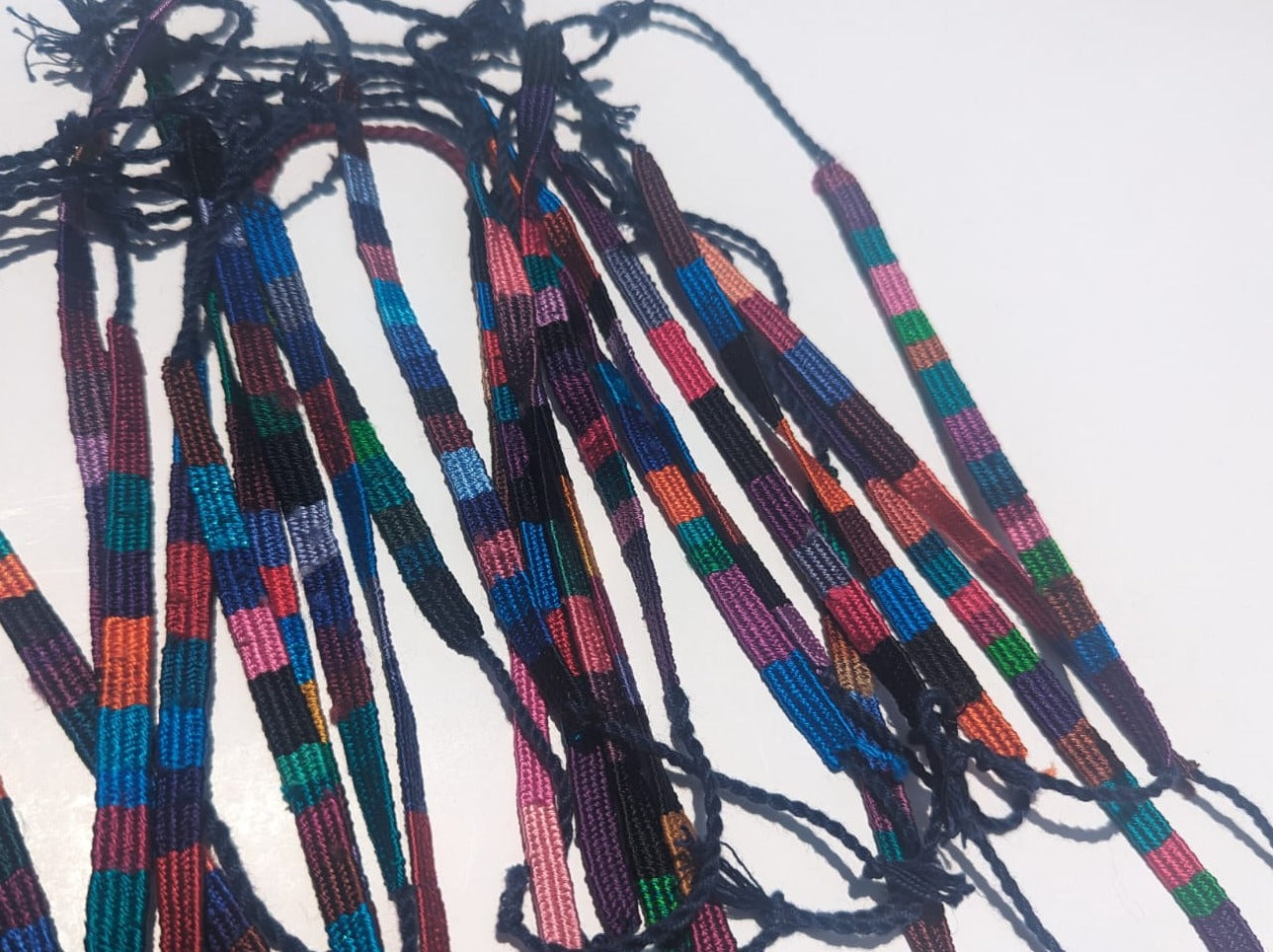 Braccialetti dell'amicizia Maya intrecciati a mano - Design artigianali unici