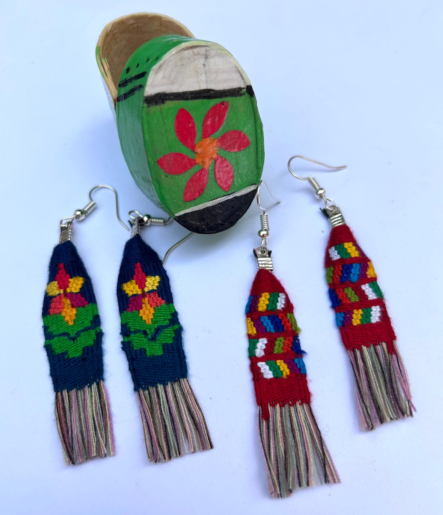 Mayan Fashion Accessories - Handmade Jewelry, Bags & More