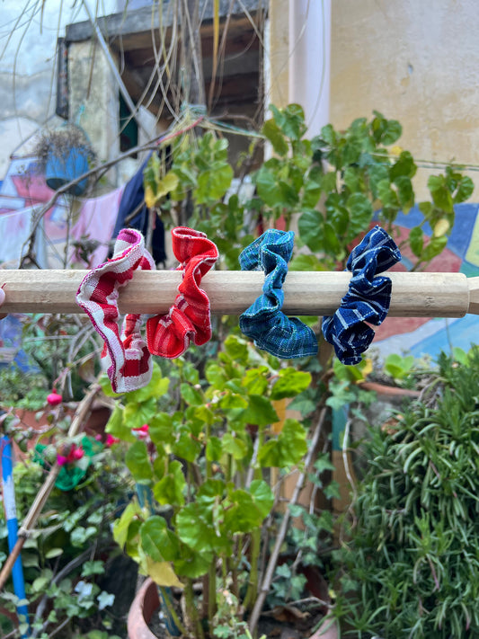Set di scrunchies intrecciati a mano – Accessori per capelli in tessuto Maya sostenibile