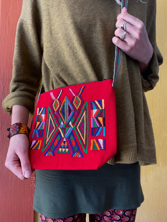 Borsa a tracolla Ixkot tessuta a mano – Tessuto tradizionale Maya di Quiché