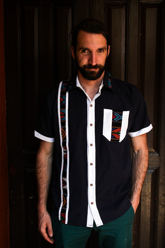Camicie in cotone tessute a mano: comfort e stile senza tempo